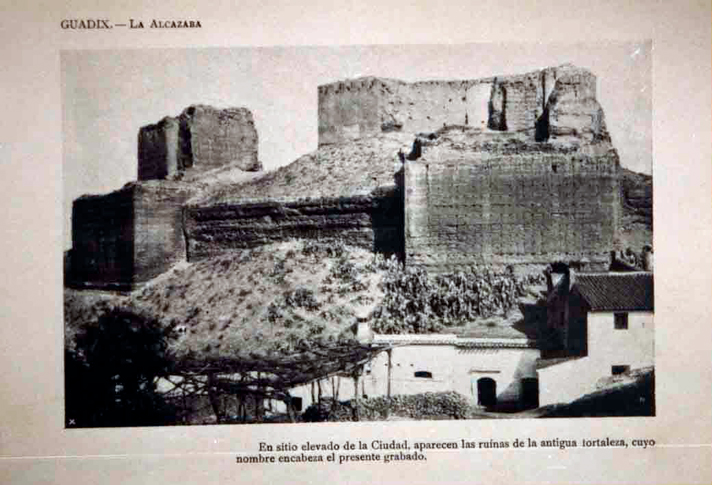 Barbacana de la Alcazaba de Guadix antes de la Guerra Civil